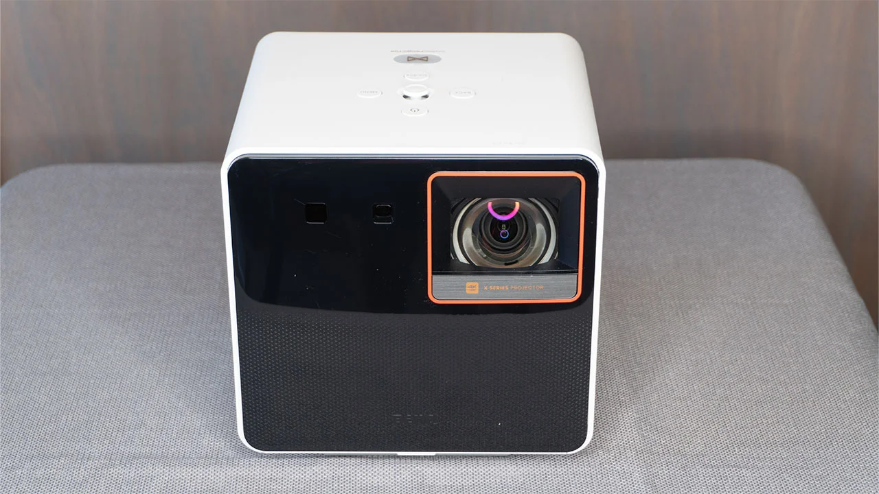 BenQ-W300G-Front-top - Projector Reviews Images