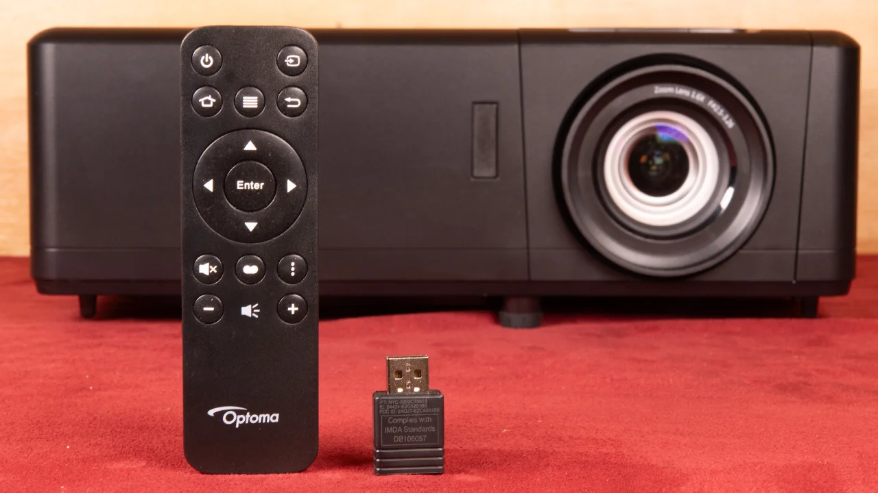 Optoma UHZ55_0004_Optoma_UHZ55_Remote - Projector Reviews Images