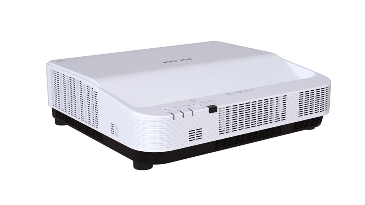 Ricoh UHL3660 UST Projector - Projector Reviews - Images